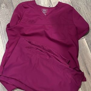 Cherokee revolution XLP wine scrub top/bottoms